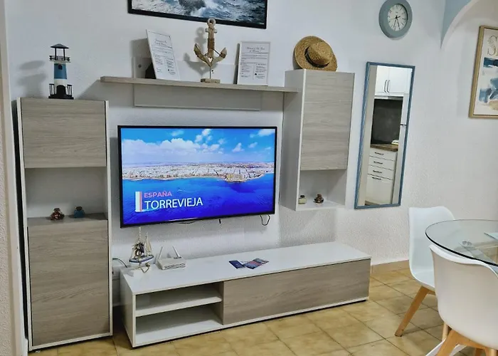 Apartmán La Casa De Veronica - Serene With Shared Pool, Steps From The